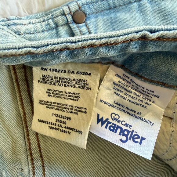 Wrangler Retro flare leg jeans - Picture 4 of 12